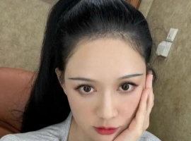 从头到脚近百针！46岁陈乔恩针雕美容后首次现身，幼态脸太显年轻-巴黎资源分享网