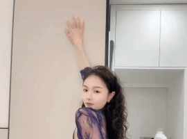 精剪果舞[吹小泡泡]极品一字马长腿女神 弹力插-巴黎资源分享网